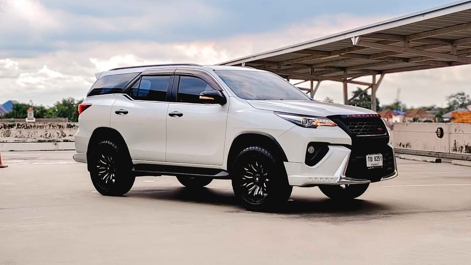 2017 Toyota Toyota Fortuner 2.8V 4WD 